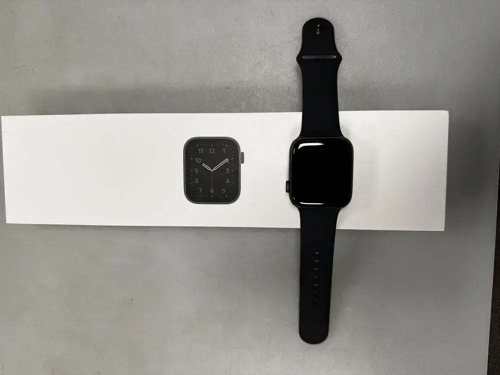 Apple Watch SE GPS 44mm Black, rozbaleno, stav A++