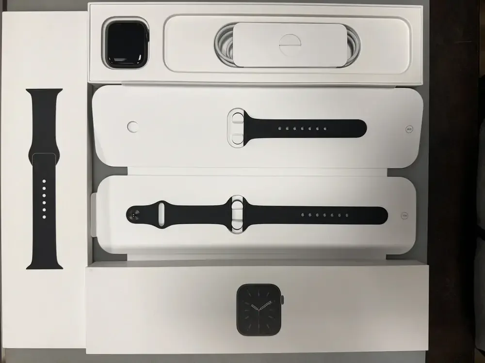 Apple Watch SERIES 6 40mm Space Gray, rozbaleno, stav A++