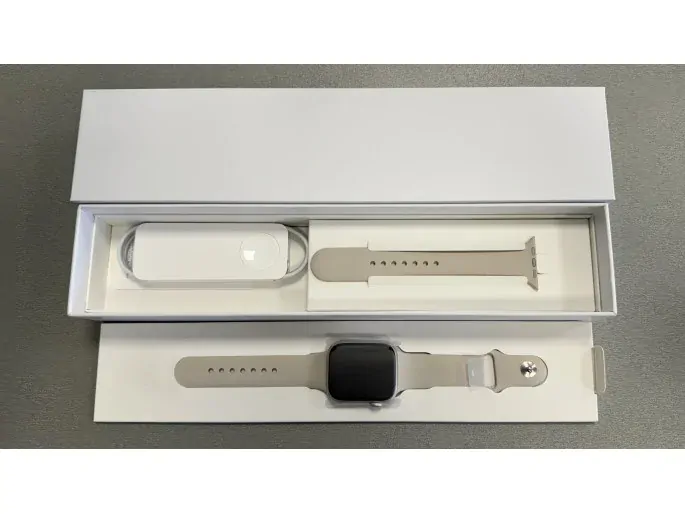 Apple Watch Series 7 Cellular, 45mm, Starlight Aluminium Case, Starlight Sport Band (zánovní)