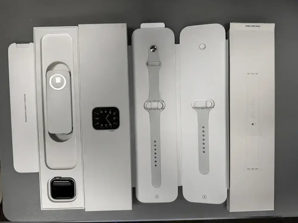 Apple Watch SE 40mm Silver, rozbaleno, stav A++